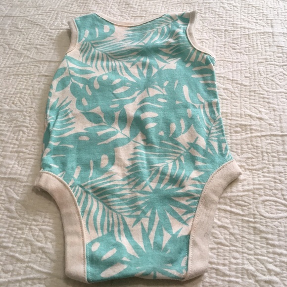NB (6/$20) Pair of Onesies - Picture 4 of 8